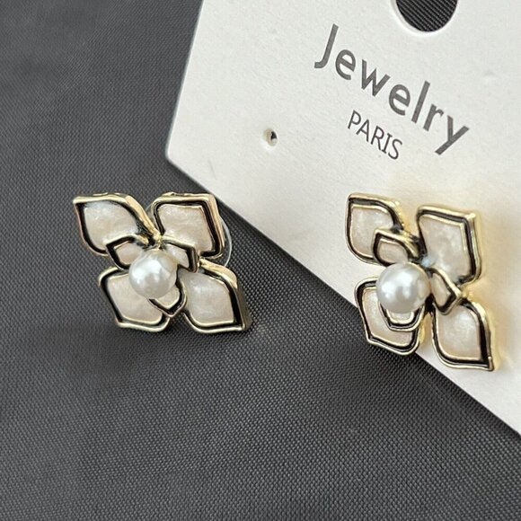 925 Enamel Camellia Earrings Paris style Womens Jewelry White Black - Picture 7 of 11